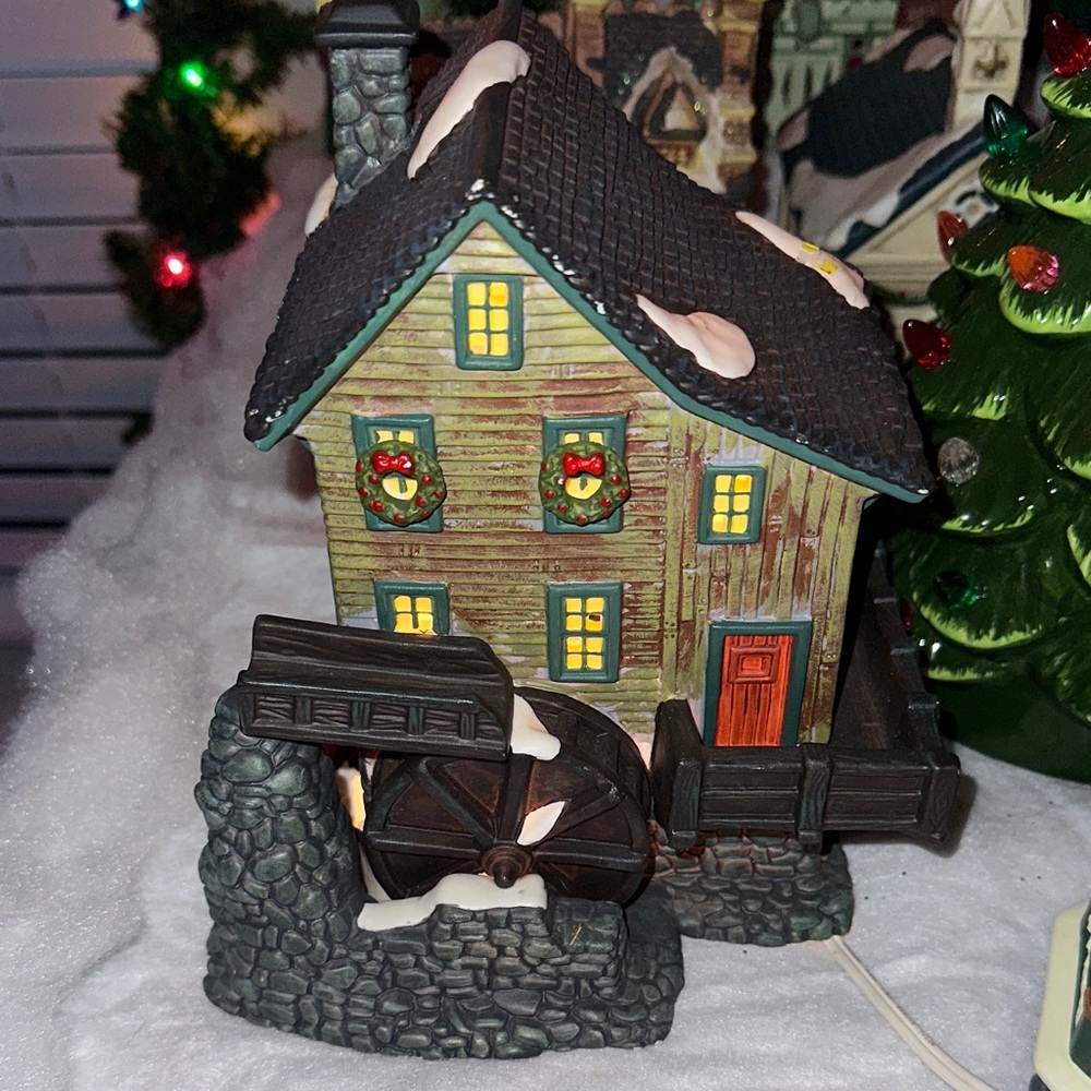 Christmas Snow Village Ceramic house Vintage Antique includes wire, No Box